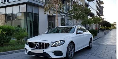 luxury car rental in Dubai